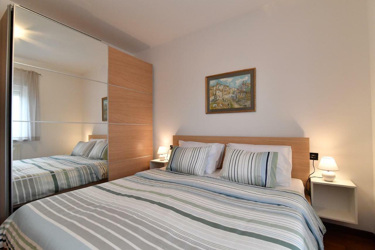 City Penthouse Vita Pula Luaran gambar
