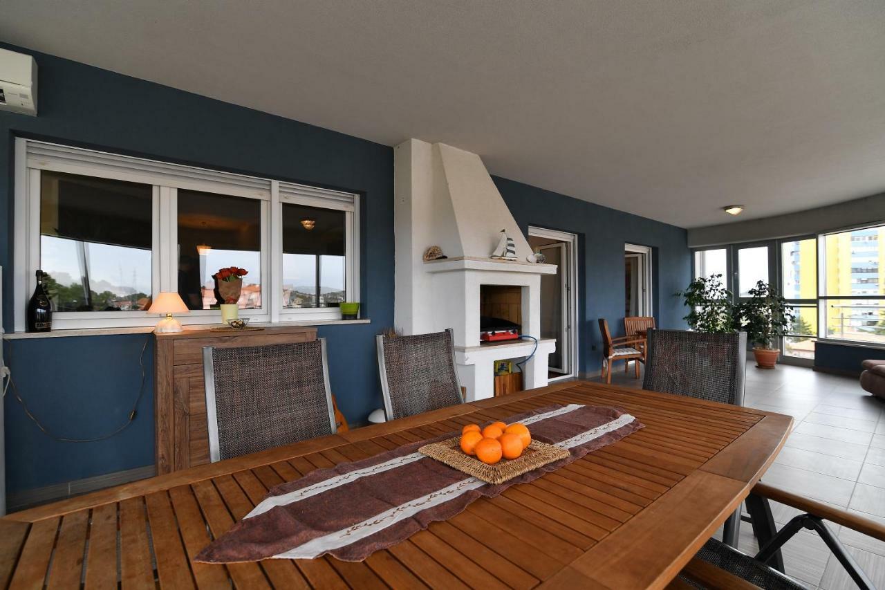 City Penthouse Vita Pula Luaran gambar